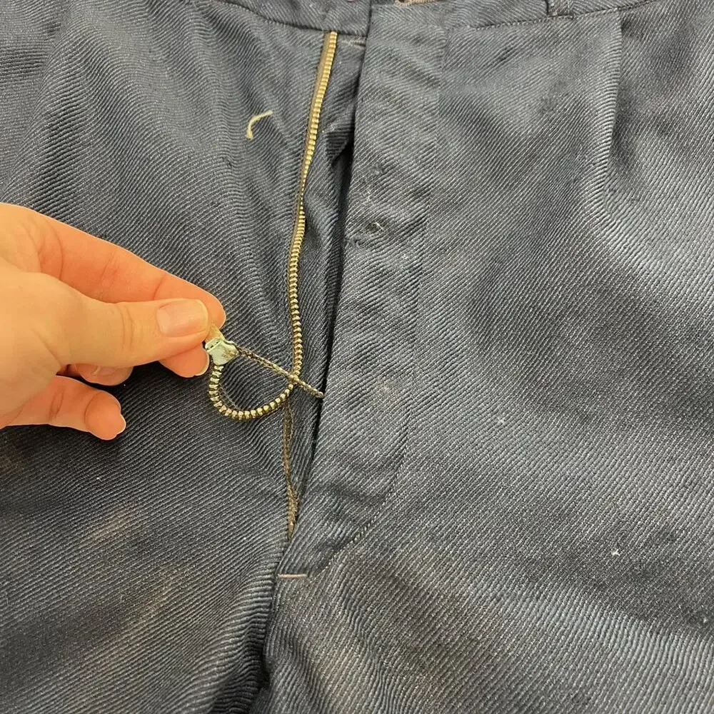 Vintage buttons opening